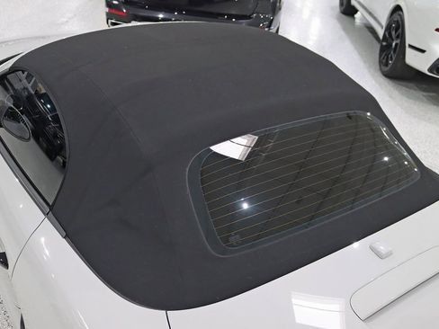 Used 2018 Porsche 718 Boxster S image 32