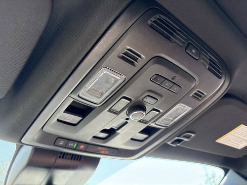 Certified 2023 GMC Yukon Denali Ultimate image 24