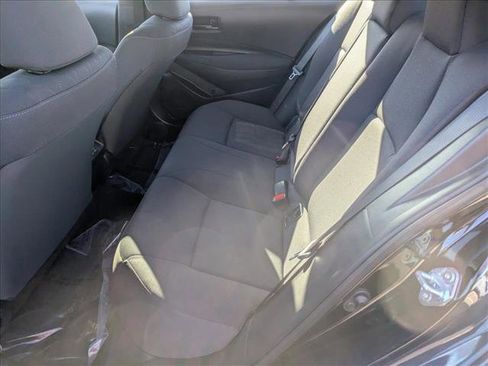 Used 2025 Toyota Corolla LE image 16