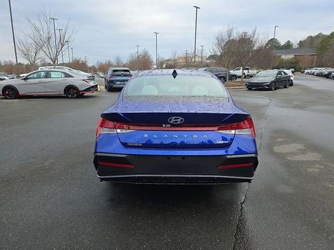 New 2026 Hyundai Elantra Limited FWD image 15