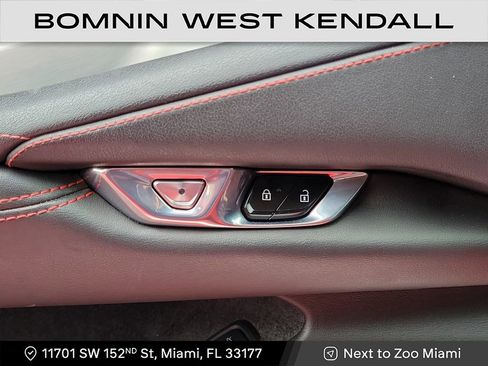 Used 2021 Chevrolet Corvette Stingray Coupe w/ Z51 Performance Package image 28