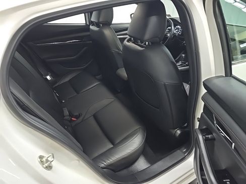 Used 2021 MAZDA MAZDA3 AWD 2.5 Turbo Hatchback image 18