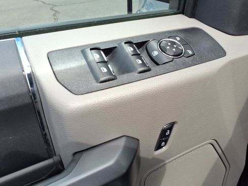 Used 2022 Ford F350 XLT image 12