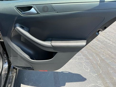 Used 2014 Volkswagen Jetta S FWD image 17