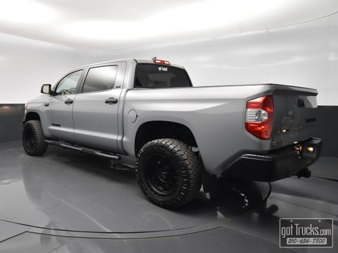 Used 2021 Toyota Tundra SR5 w/ SR5 Upgrade Package RWD image 5