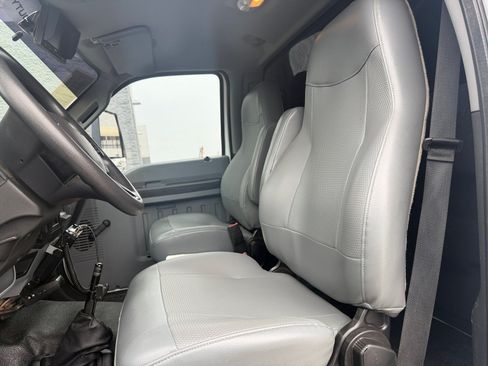 Used 2021 Ford F750 2WD Regular Cab Super Duty image 12