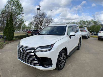 Used 2024 Lexus LX 600 4WD w/ Luxury Package