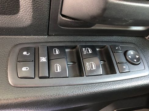 Used 2018 RAM 1500 Express w/ Express Value Package AWD/4WD image 33