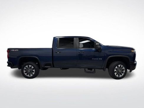 Used 2023 Chevrolet Silverado 2500 Custom w/ Custom Value Package image 2