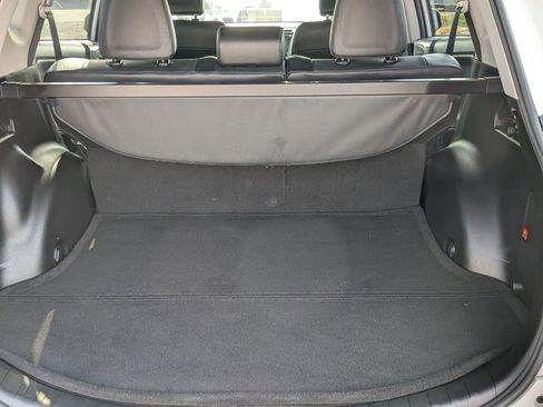 Used 2016 Toyota RAV4 Limited image 30