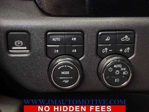 Used 2022 Chevrolet Silverado 1500 ZR2 image 32