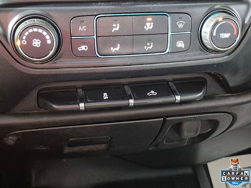 Used 2019 Chevrolet Silverado 1500 W/T w/ WT Convenience Package AWD/4WD image 18