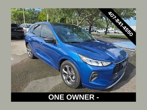 Used 2023 Ford Escape ST-Line w/ Tech Pack #1 FWD image 1