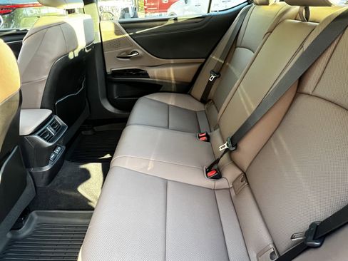 Used 2023 Lexus ES 350 w/ Premium Package image 31