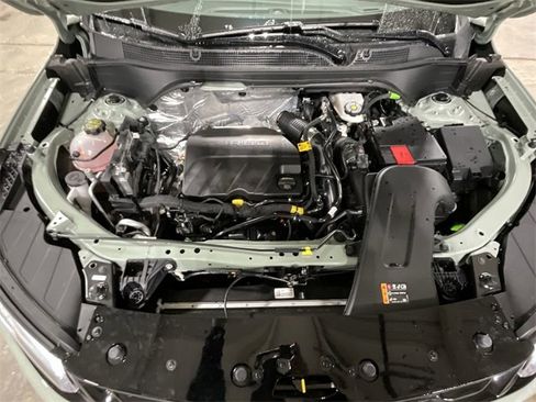 Used 2025 Chevrolet Trax ACTIV w/ Sunroof Package image 22