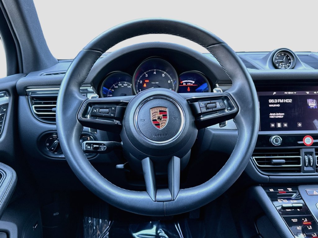 Certified 2026 Porsche Macan AWD/4WD image 11