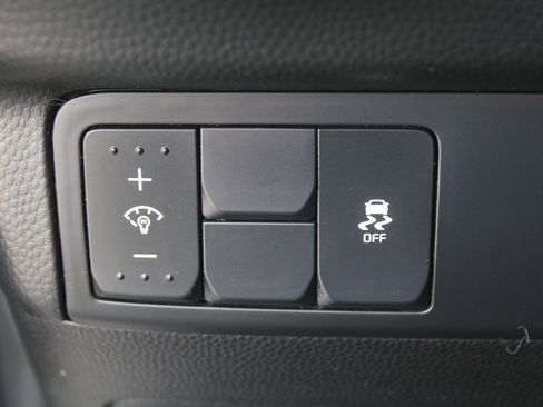 Certified 2018 Kia Soul + image 23