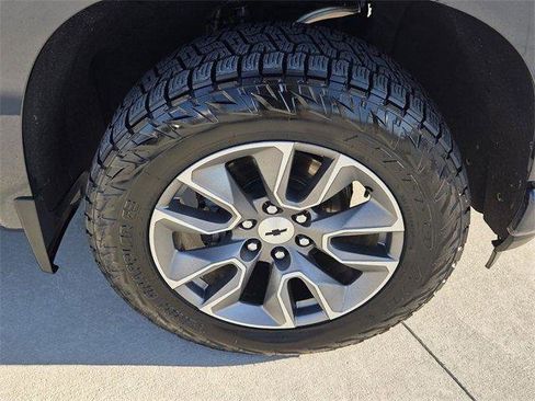 Used 2021 Chevrolet Silverado 1500 RST w/ Z71 Off-Road Package image 16