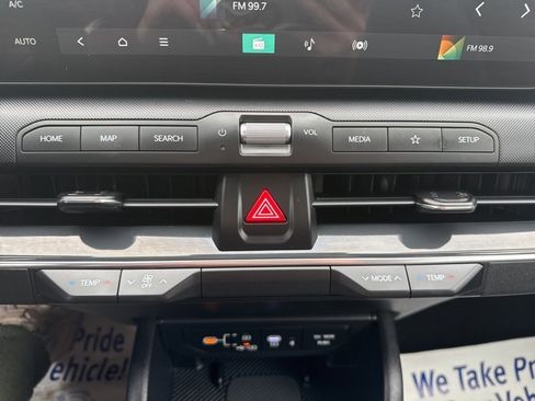 Certified 2025 Kia K4 EX image 33