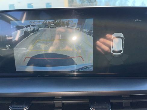 Used 2023 Kia Telluride LX image 10