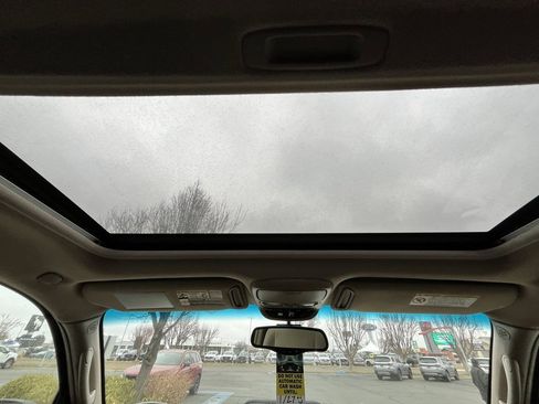 Used 2004 Toyota Sequoia SR5 image 20