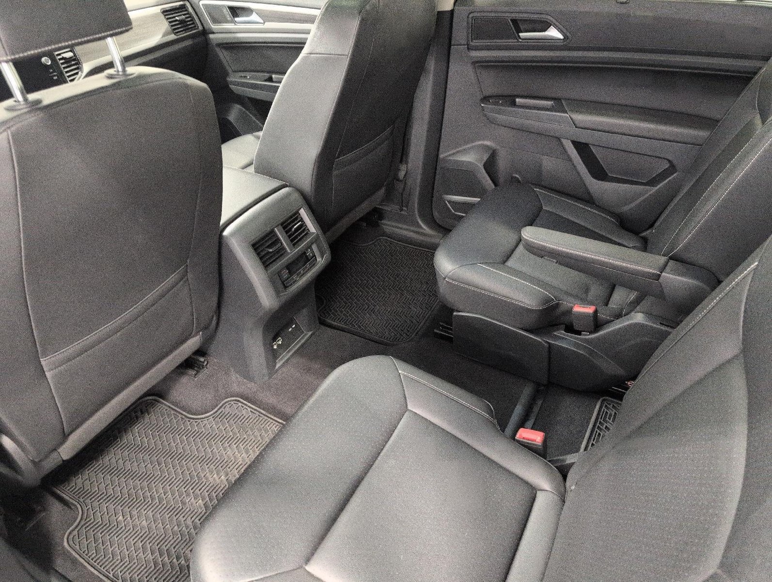 Used 2021 Volkswagen Atlas SEL AWD/4WD image 22