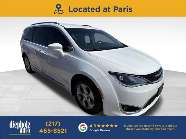 Used 2017 Chrysler Pacifica Touring-L Plus FWD image 1