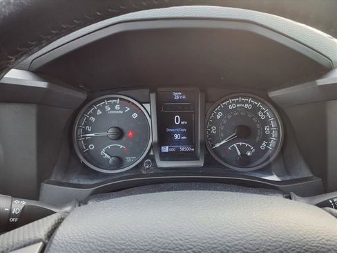 Used 2018 Toyota Tacoma TRD Pro image 9