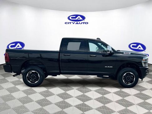 Used 2026 RAM 2500 Laramie AWD/4WD image 2