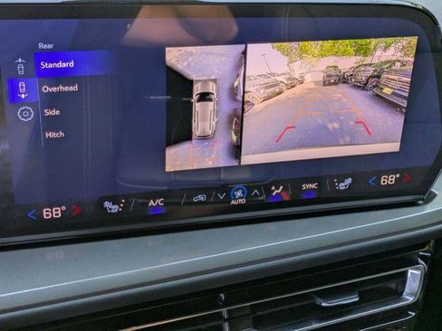 New 2026 Chevrolet Traverse LT w/ Driver Confidence Package FWD image 19