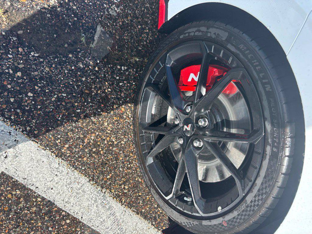 New 2026 Hyundai Elantra N FWD image 10