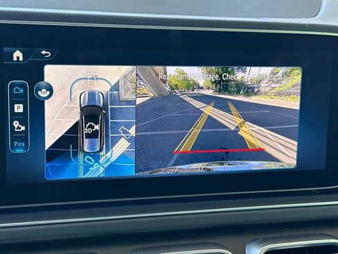 Certified 2025 Mercedes-Benz GLS 450 4MATIC image 26