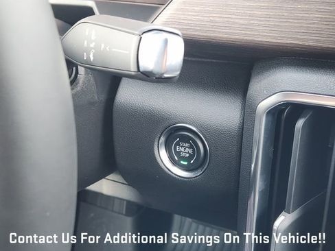 New 2026 GMC Acadia Denali w/ Super Cruise Package FWD image 16