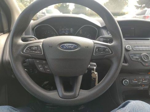 Used 2016 Ford Focus SE image 15