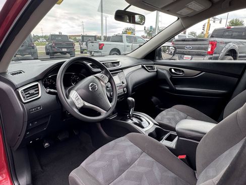 Used 2016 Nissan Rogue S FWD image 15