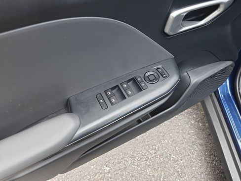 Used 2025 Kia K4 FWD image 15