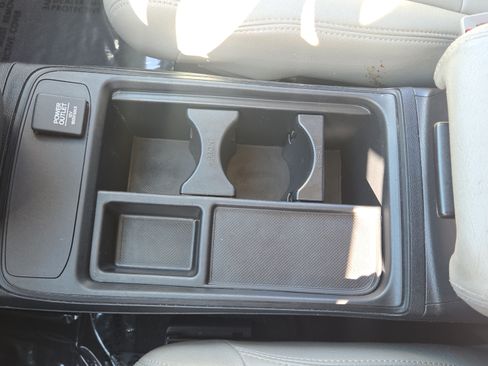 Used 2016 Honda CR-V LX image 32