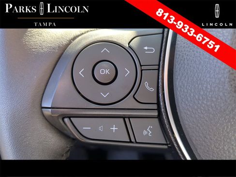 Used 2021 Toyota RAV4 XLE Premium image 27