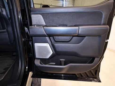 Certified 2025 Ford F350 Platinum w/ FX4 Off-Road Package image 20