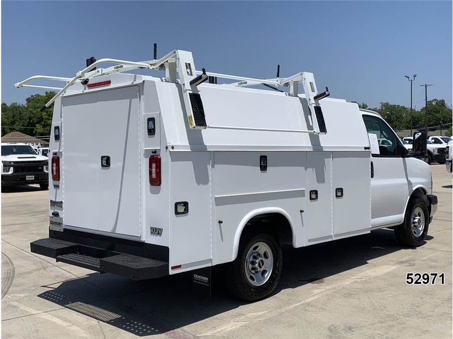 Used 2021 GMC Savana 3500 w/ Power Convenience Package RWD image 8