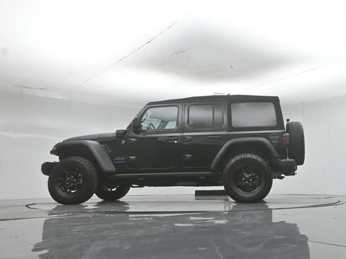 Used 2024 Jeep Wrangler Unlimited AWD/4WD image 54