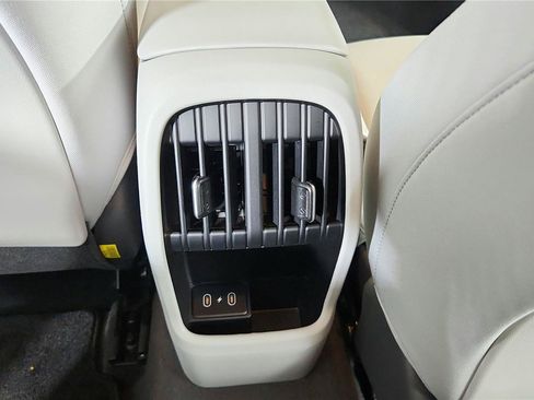 Used 2025 Hyundai Kona SEL AWD/4WD image 13