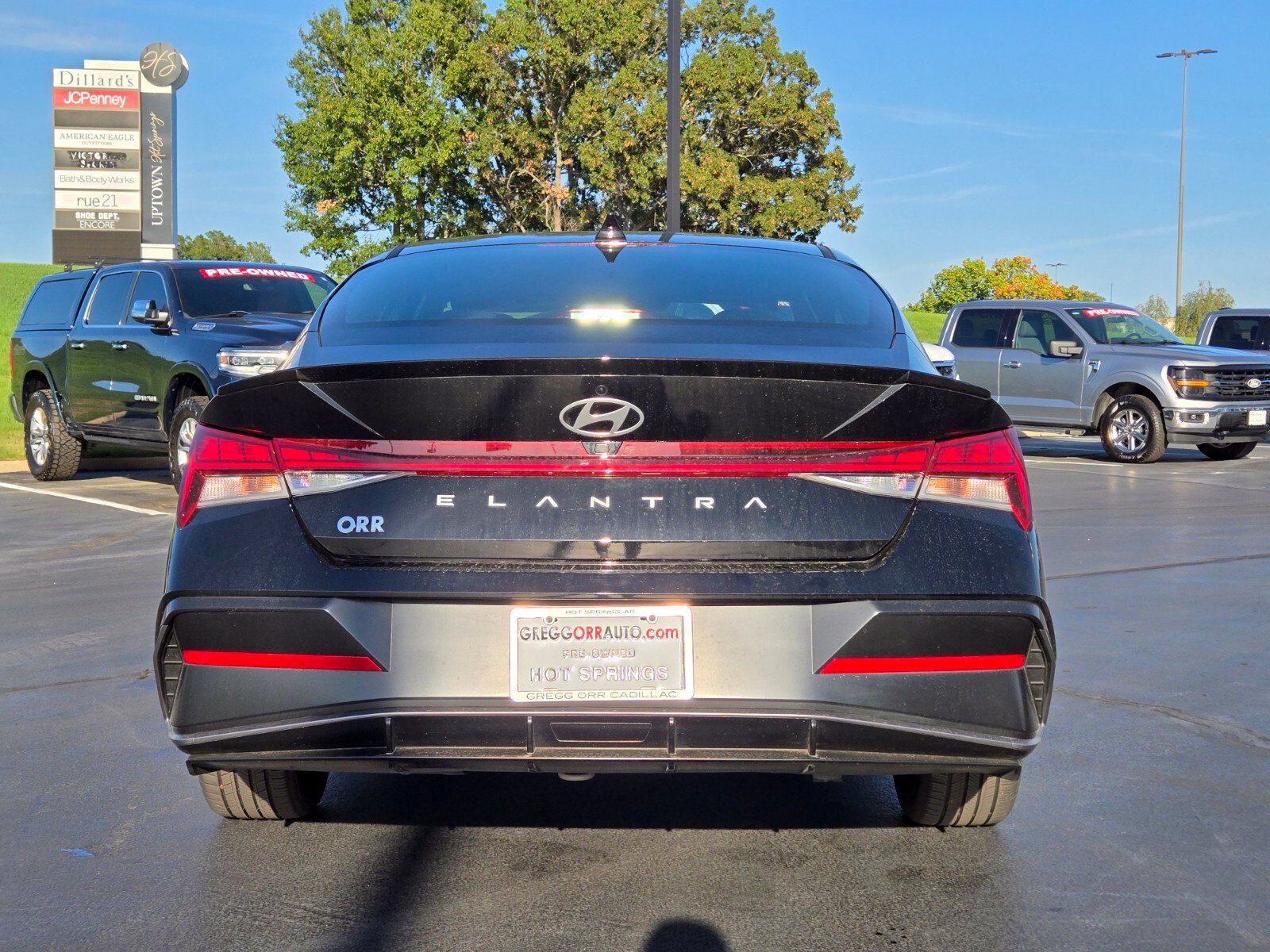 Used 2026 Hyundai Elantra SEL Sport Premium FWD image 4