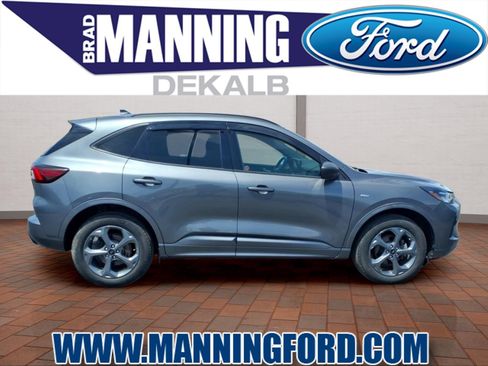 Used 2024 Ford Escape ST-Line w/ Tech Pack #1 AWD/4WD image 1