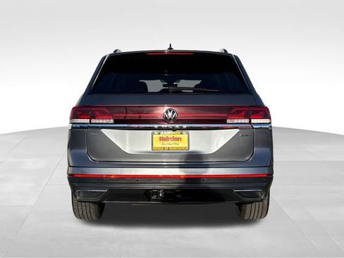 Used 2024 Volkswagen Atlas SE image 10