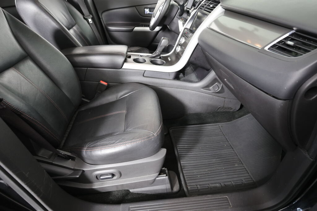 Used 2013 Ford Edge SEL AWD/4WD image 27