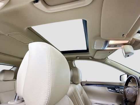 Used 2011 Mercedes-Benz S 550 4MATIC image 18