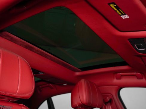 Used 2020 Bentley Flying Spur W12 image 29