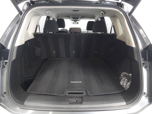 Used 2024 Nissan Rogue SV AWD/4WD image 9
