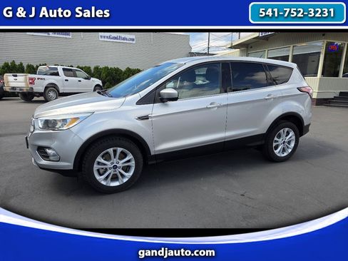 Used 2017 Ford Escape SE AWD/4WD image 1